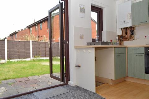 17 Bottomfield Close, Oldham, OL1 4AT