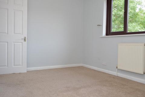 17 Bottomfield Close, Oldham, OL1 4AT