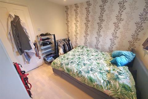 23 Berkeley Close, Nuneaton, CV11 5XH