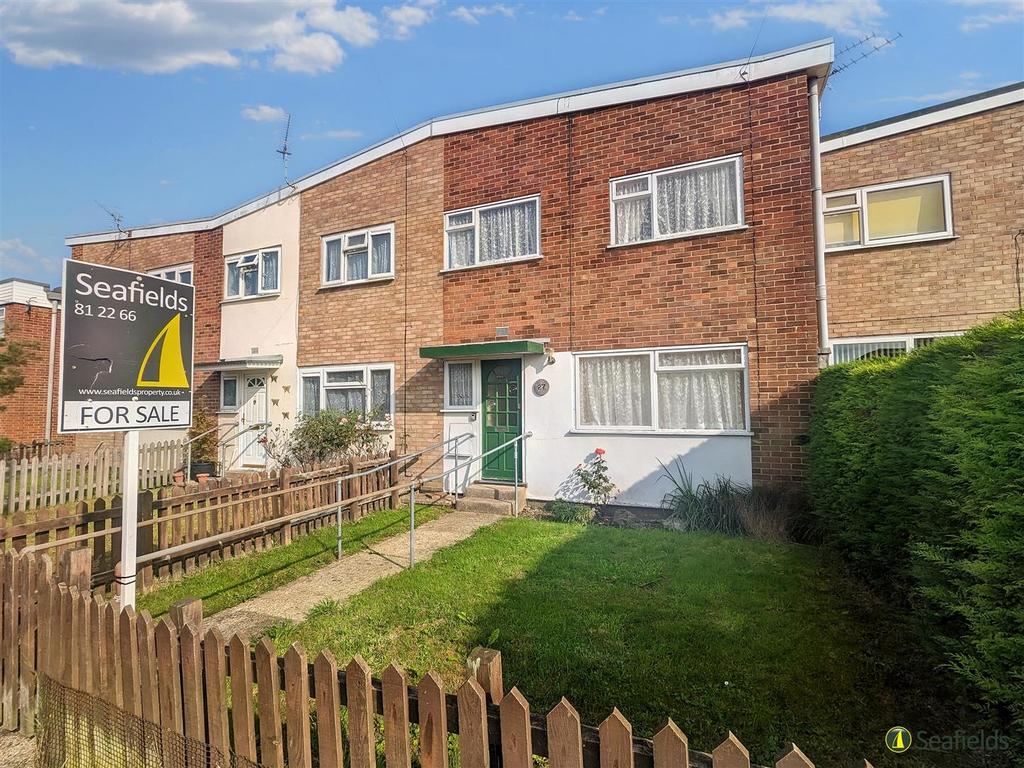 Oakfield High Street, Ryde, PO33 1EL 3 bed terraced house for sale £