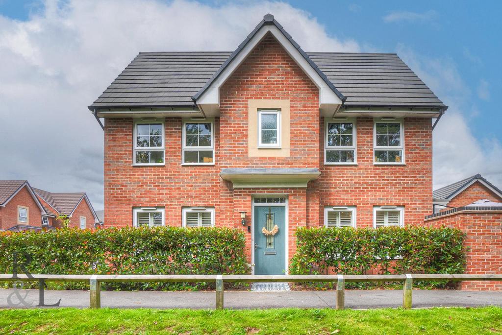 Whitebeam Close, Edwalton, Nottingham 3 bed detached house for sale £