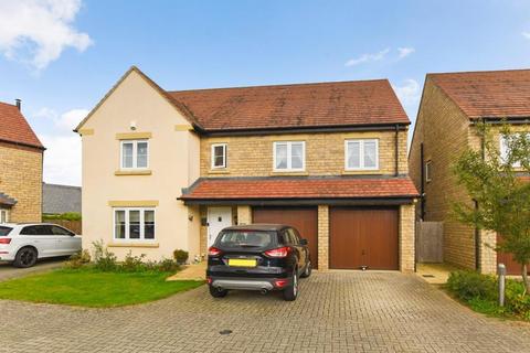 6 bedroom detached house for sale, Kempton Close, Bicester