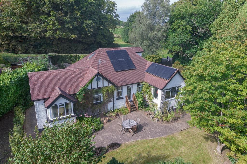 Peachfield Road, Malvern 4 bed detached bungalow for sale £775,000