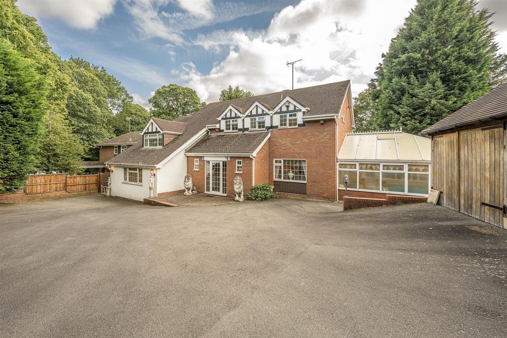 Oak Lodge, Little Oaks Drive, Stourbridge, DY7 5QQ 4 bed detached house