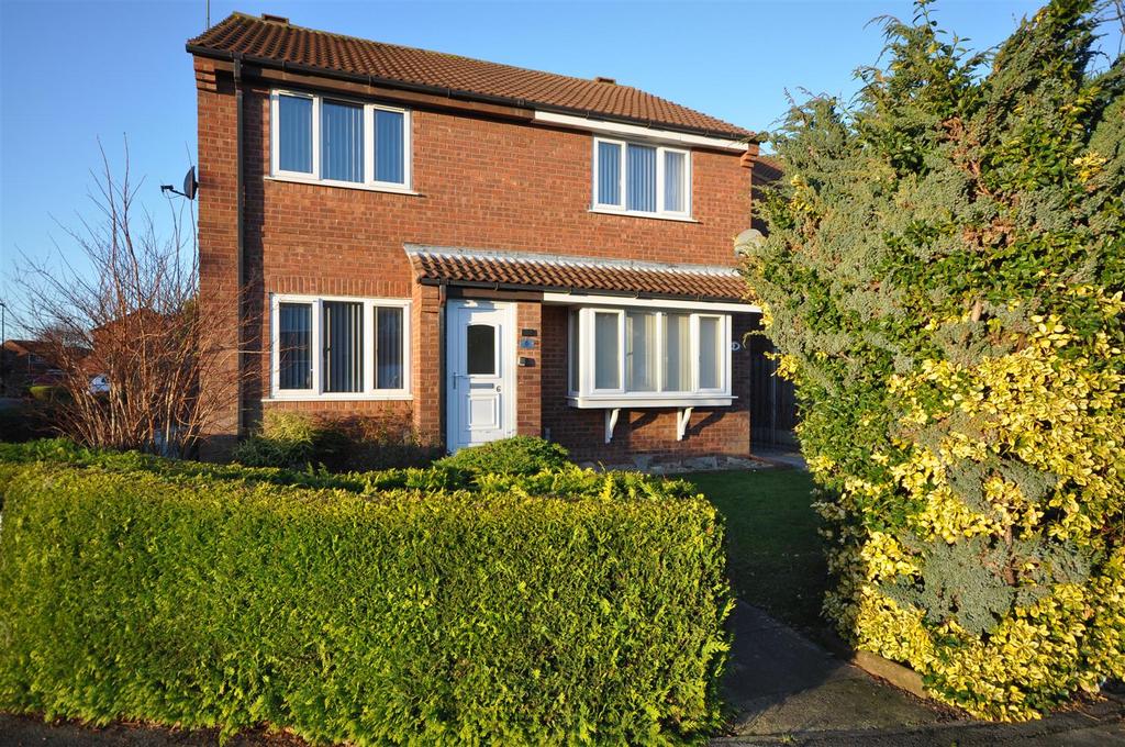 Ringstone Road, Clifton Moor, York 2 bed semidetached house £1,100