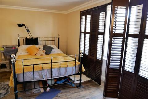 2 bedroom maisonette for sale, Castle House, Castle Street, Calne