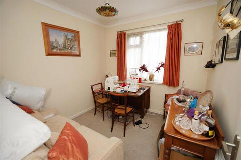 21 Stanley Grove, Horwich, Bolton, BL6 6HB