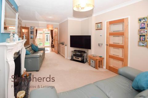 46 Penton Drive, Cheshunt, Waltham Cross, EN8 9RT
