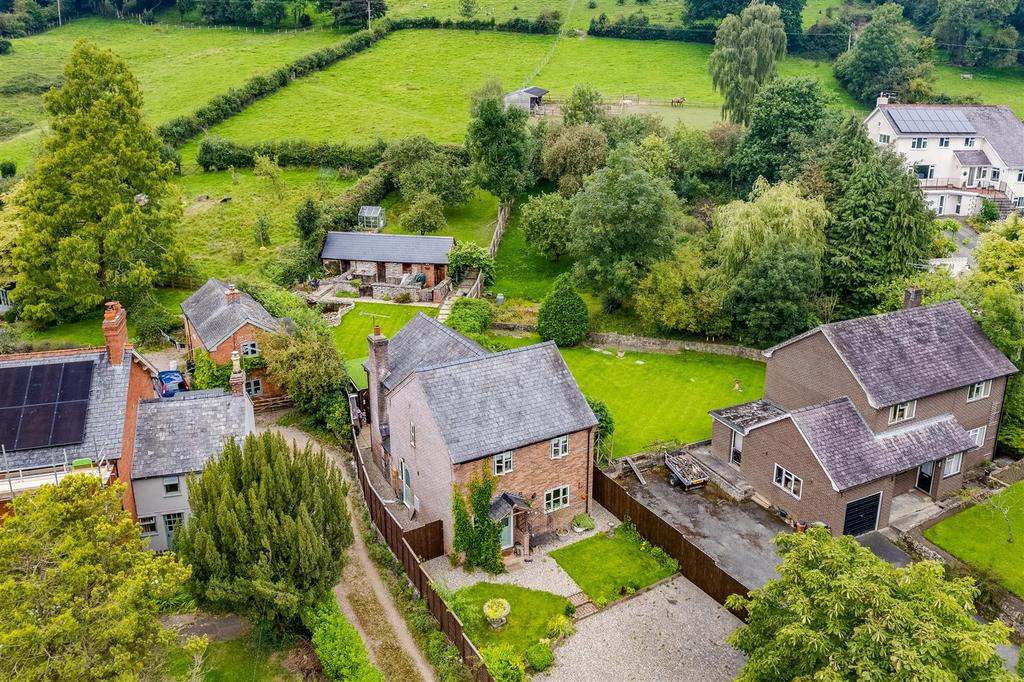 Paddock Cottage, Nantmawr 3 bed detached house for sale £499,950