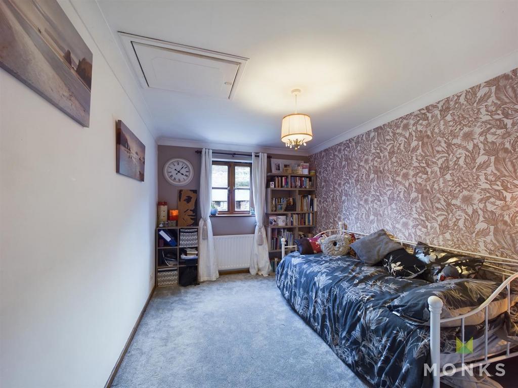 CAM01348 G0-PR0160-STILL006.jpg