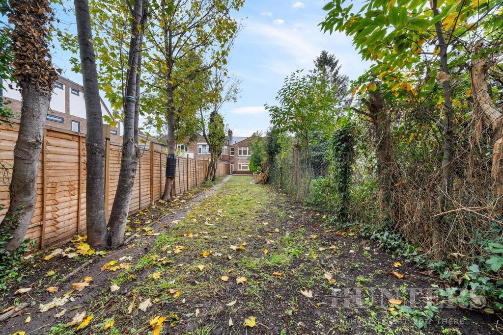 45 A Hanover Road N15 4 DL-10.jpg