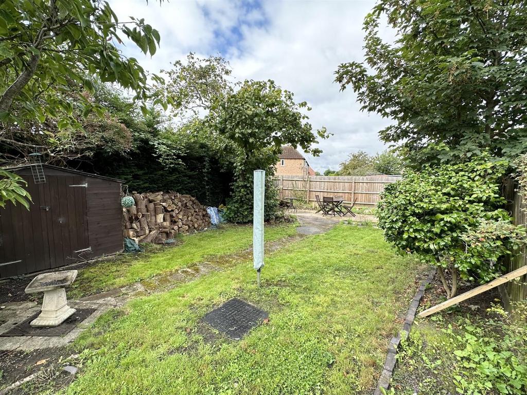 Bristol Road, Quedgeley, Gloucester 3 bed semidetached house for sale