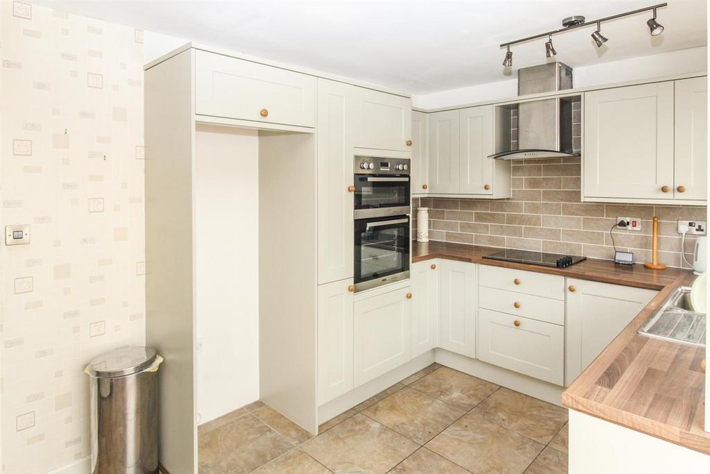 Kitchen Additional Photograph