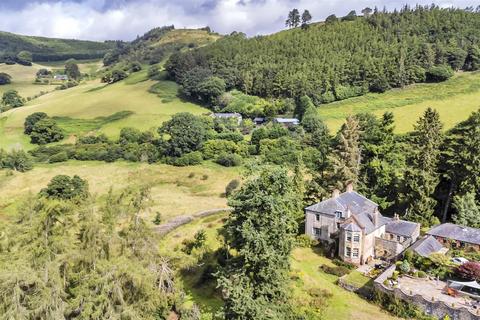 5 bedroom country house for sale, Llanfyllin
