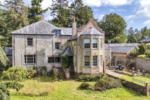 5 bedroom country house for sale, Llanfyllin