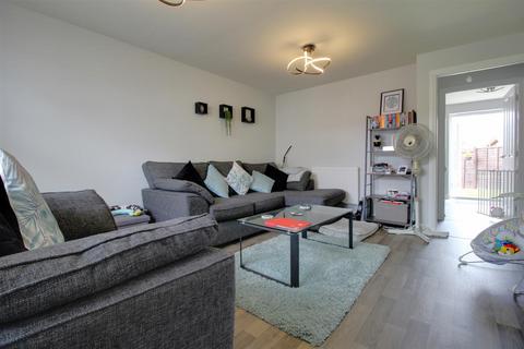33 Brambling Way, Hardwicke, Gloucester, GL2 4DS