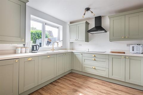 86 Abbey Brook Drive, Sheffield, S8 7UT