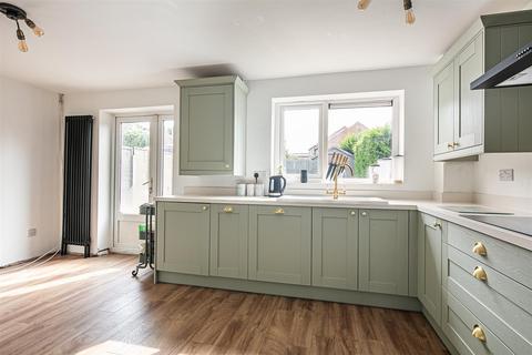 86 Abbey Brook Drive, Sheffield, S8 7UT