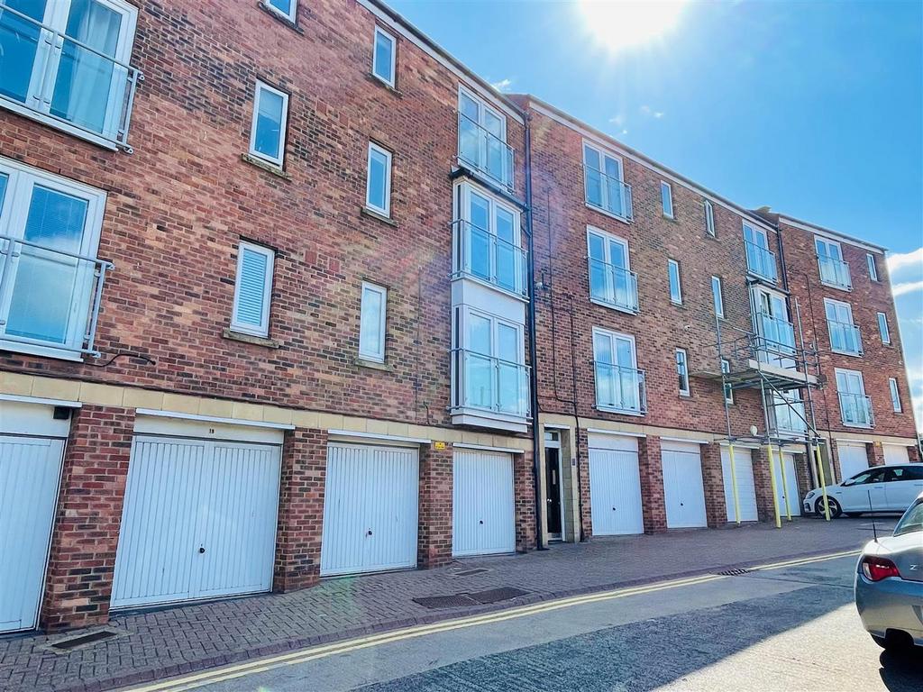Riverside Court, South Shields 2 bed flat for sale £115,000