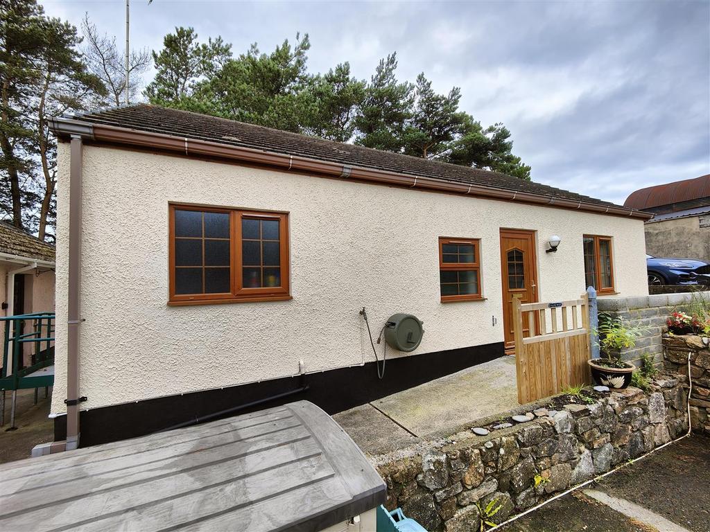 The Cottage, Rose Park Farm, LLanteg 2 bed cottage £750 pcm (£173 pw)