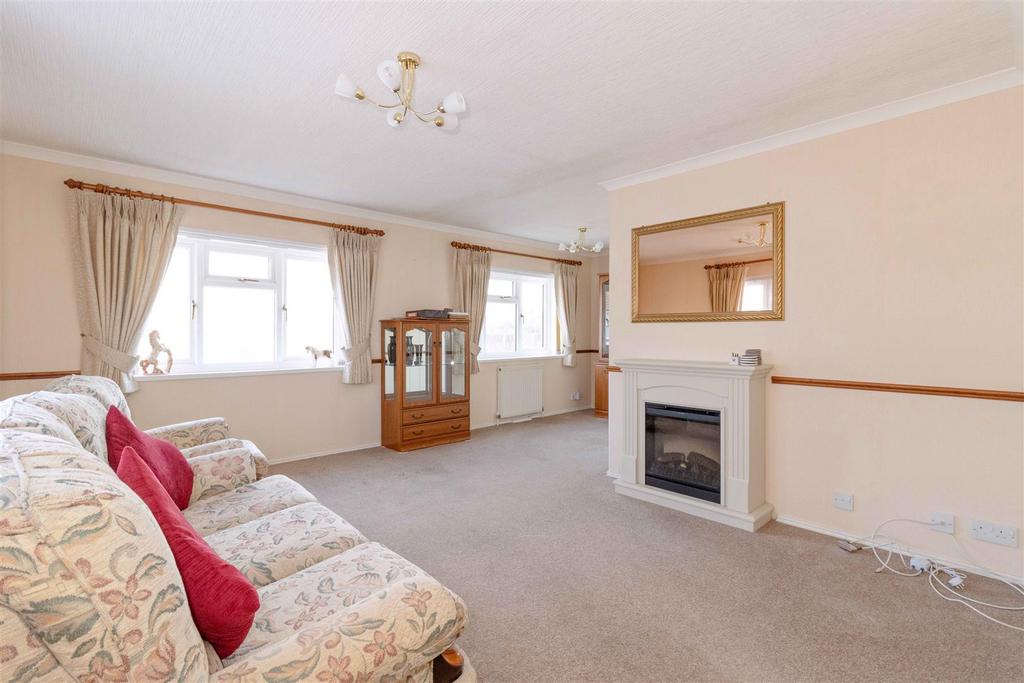 Willowbrook Park, Lancing 2 bed park home for sale £210,000