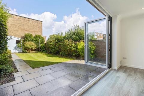 1 Ashacre Way, Worthing, BN13 2DP