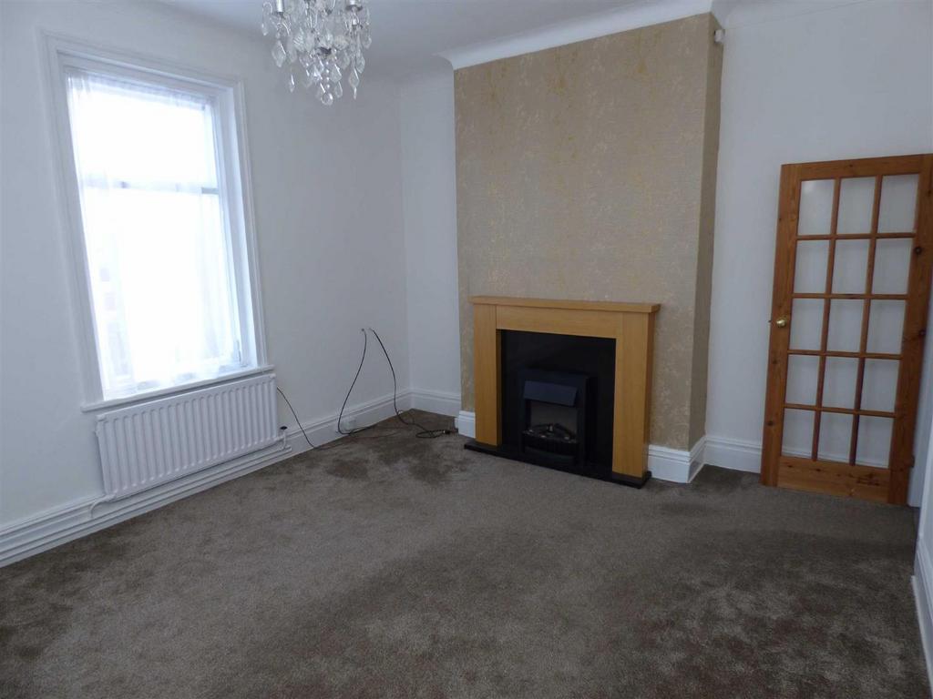 Eastbourne Gardens, Whitley Bay 2 bed apartment £625 pcm (£144 pw)