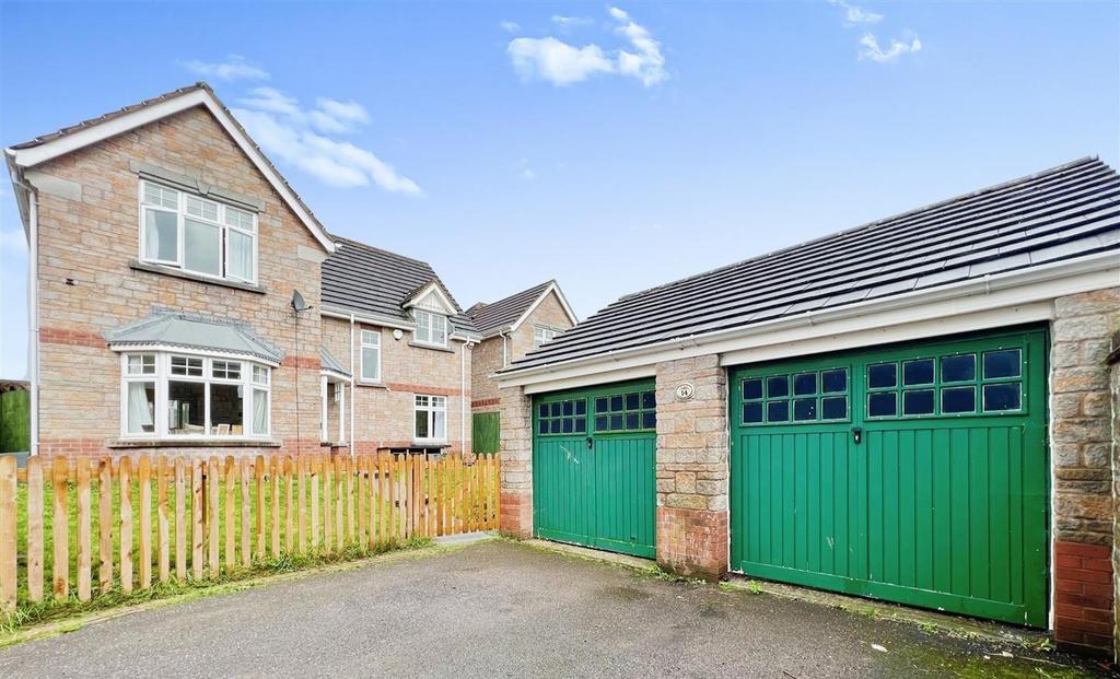 Cherry Tree Drive, Landkey, Barnstaple 4 bed detached house for sale