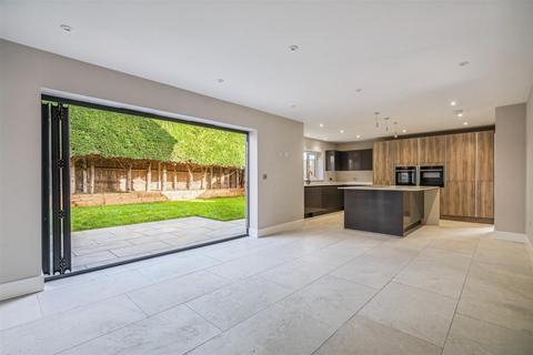 5 bedroom detached house for sale - Beech Avenue, Olney