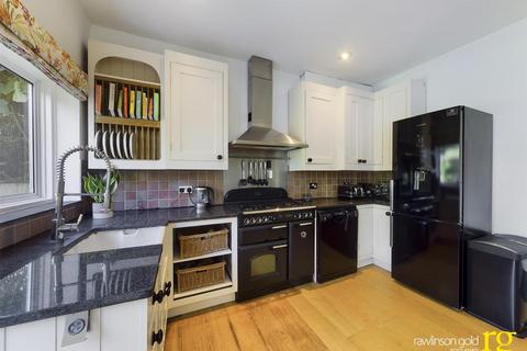 2 Hide Road, Harrow, HA1 4SF