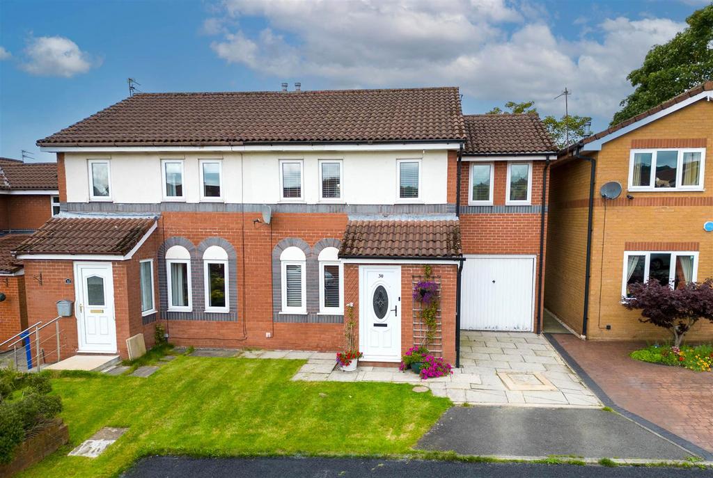 Roseberry Close, Ramsbottom, Bury 3 bed semidetached house for sale