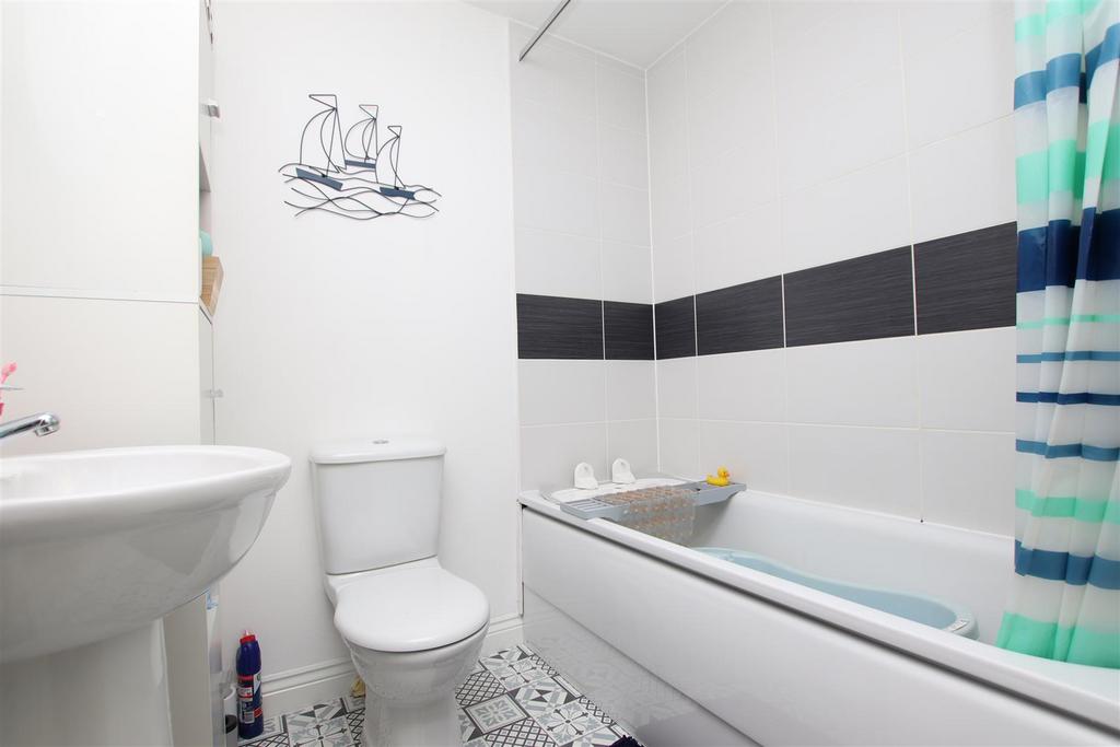 Bathroom.JPG