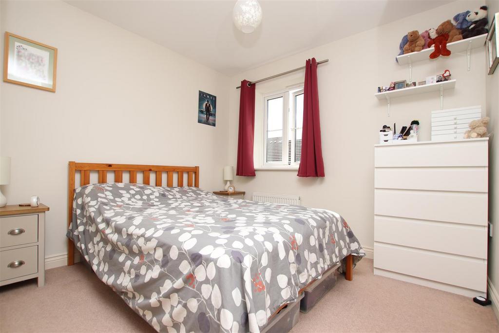 Bedroom 1.JPG