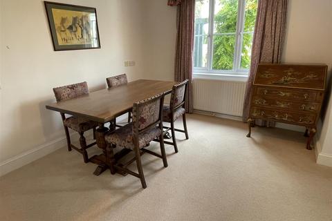 2 bedroom terraced house for sale, Broadlands Court, Bourton-On-The-Water, Cheltenham
