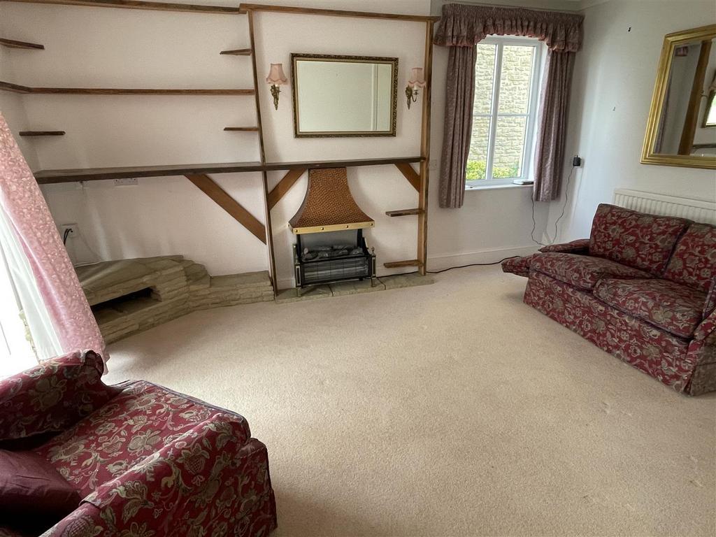 Sitting Room.JPG