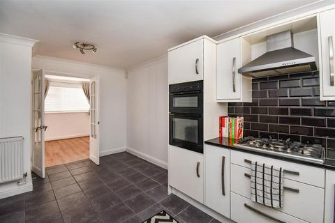 3 bedroom end of terrace house for sale, Hunsley Avenue, Hull