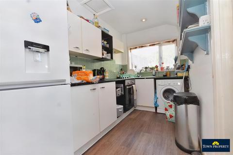 2 bedroom terraced house for sale - Artisans Dwellings, South Street, Eastbourne