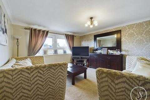 2 bedroom flat for sale, The Lane, Leeds