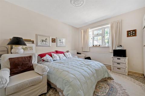 4 bedroom detached house for sale, Armitage Court, Sunninghill