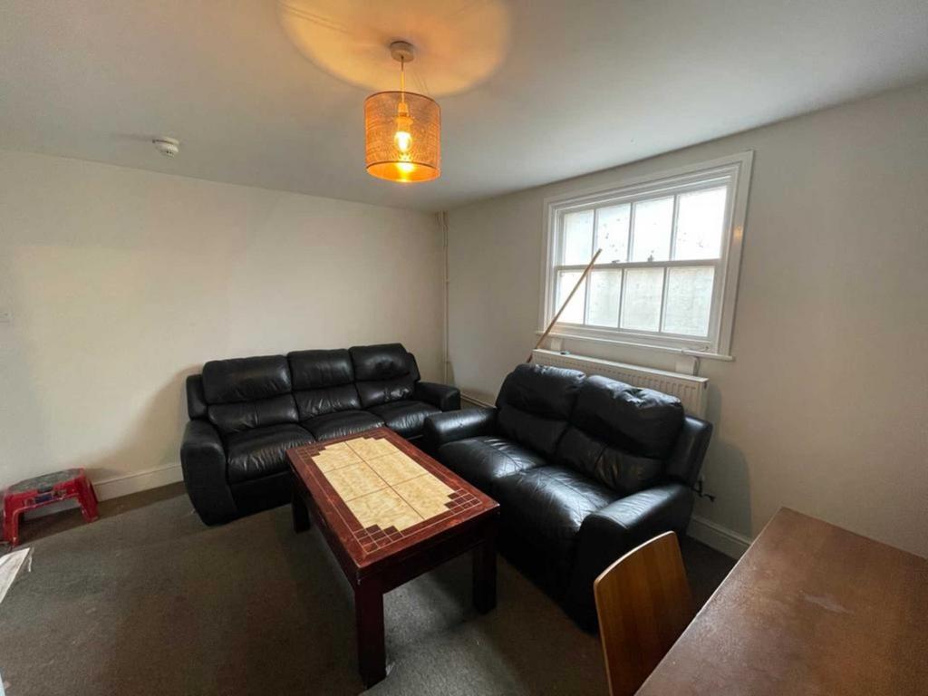 House in Reading, Coley - View 4