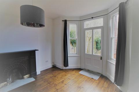2 bedroom apartment for sale, Osborne Road, Farnborough, Hampshire, GU14