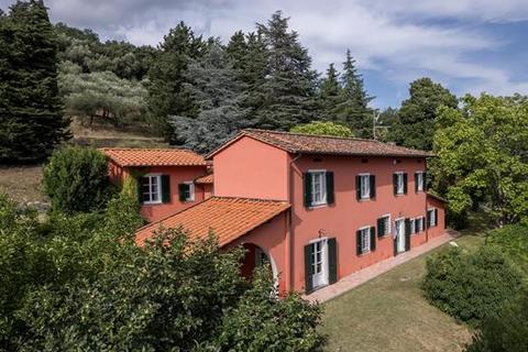 4 bedroom farm house - Lucca, Tuscany