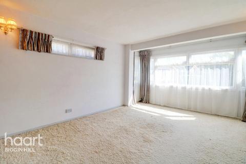 10 Temple Road, Biggin Hill, Westerham, TN16 3UH