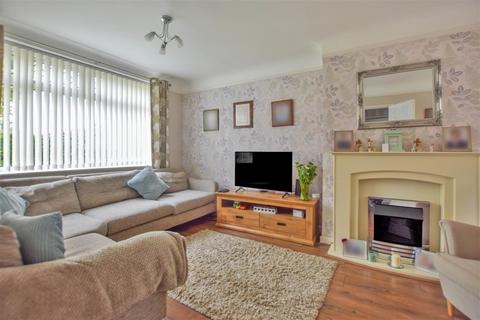 3 bedroom semi-detached house for sale, Mayfield Avenue, Widnes