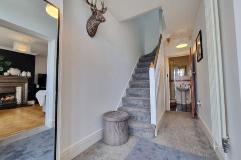 105 Dock View Road, Barry, CF63 3QQ
