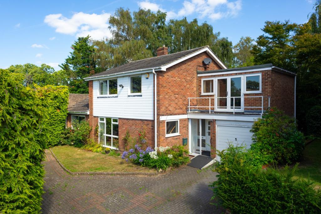 Birch Crescent, Aylesford 4 bed detached house for sale £600,000