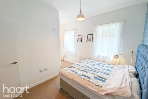 14 Callender Road, Erith, DA8 3DD