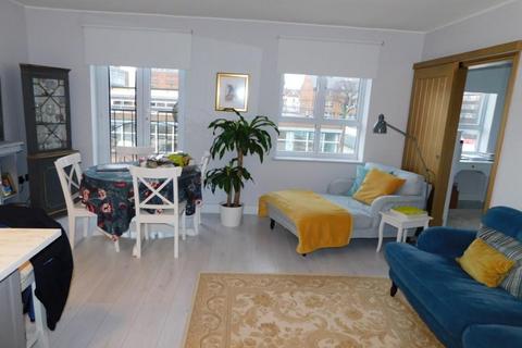 3 bedroom flat for sale - Marlborough Court, Grove Road, Luton LU1