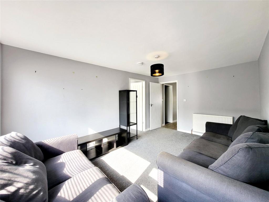 London Road, Hazel Grove, Stockport, SK7 2 bed flat £850 pcm (£196 pw)