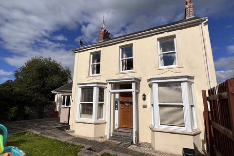 Buckland House, 2 Queen Street, Llandovery, SA20 0BU
